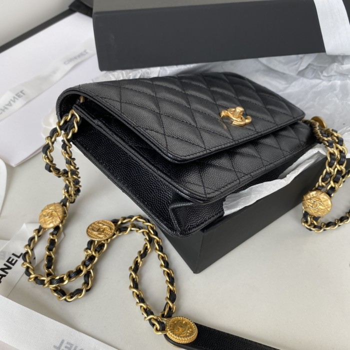 Handbag  Chanel  AP2840  size 12.3x19.2x3.5 cm