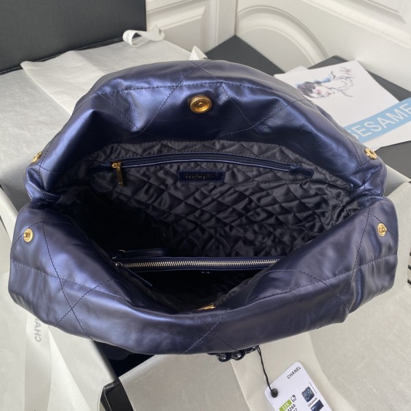  Handbag  Chanel  AS3260  size 35x37x7 cm