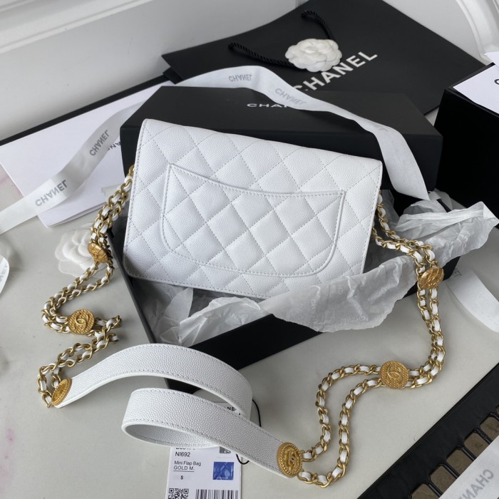 Handbag  Chanel  AP2840  size  12.3x19.2x3.5 cm
