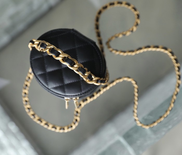 Handbag Chanel  sizez 𝟷𝟶.𝟻*𝟷𝟷.𝟼*𝟷𝟶.𝟻  𝚌𝚖