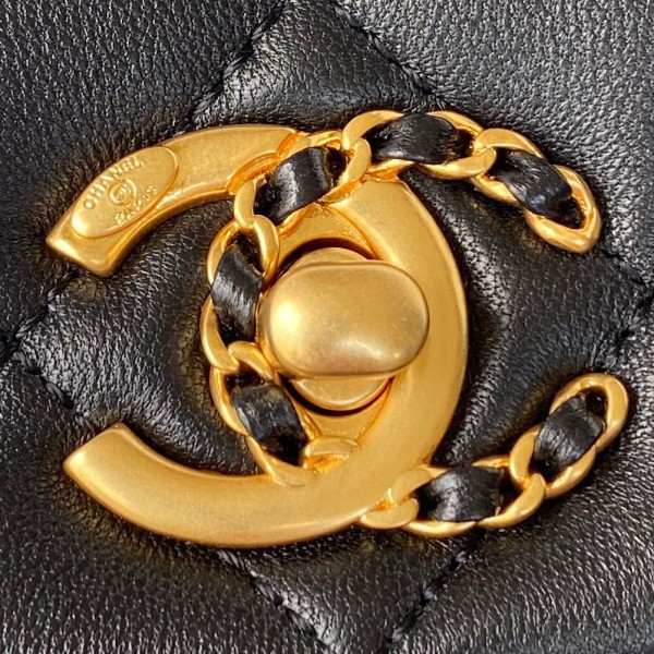  Handbag   Chanel  AS3378  size 15*20*9 cm