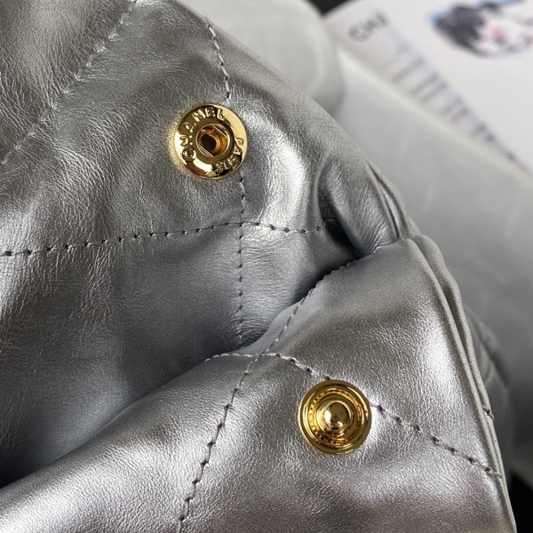  Handbag   Chanel AS3260 size 35x37x7 cm