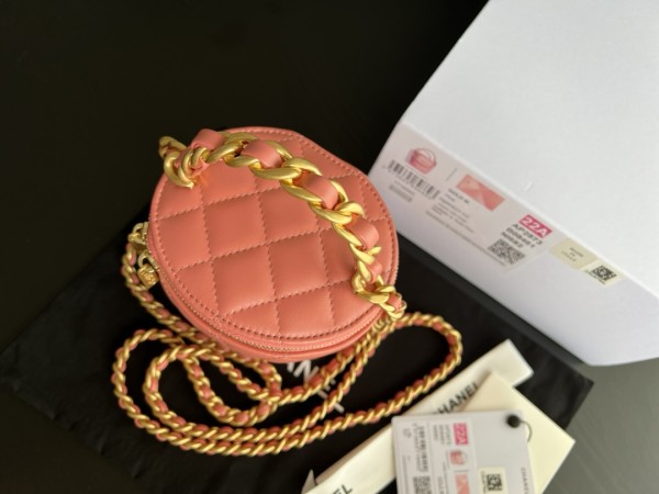  Handbag  Chanel  AP2873  size  10.5cmx11.5 cm