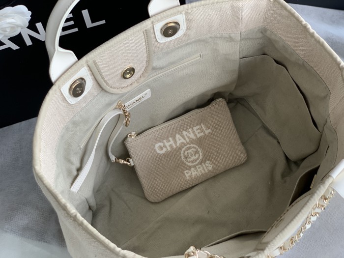  Handbag   Chanel 66941 size  38X32X18 CM