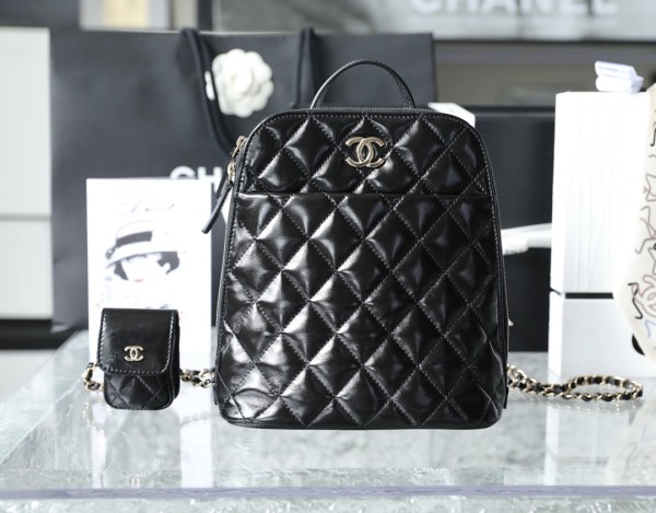  Handbag   Chanel  size  𝟸𝟷*𝟸𝟺*𝟿 𝚌𝚖