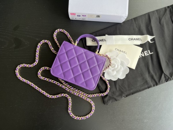  Handbag  Chanel AP2200  size  12.5cmx9.5 cm 