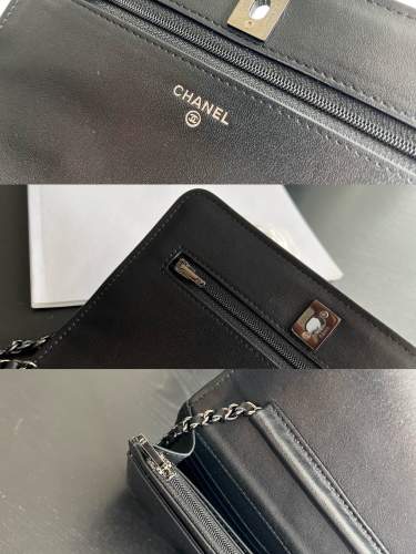  Handbag  Chanel  size 19 cm