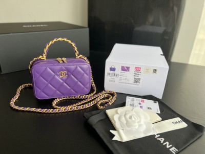  Handbag   Chanel  AP2874  size  13.5cmx8.5cmx6 cm 