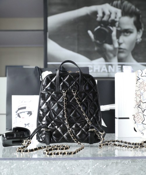  Handbag   Chanel  size  𝟸𝟷*𝟸𝟺*𝟿 𝚌𝚖