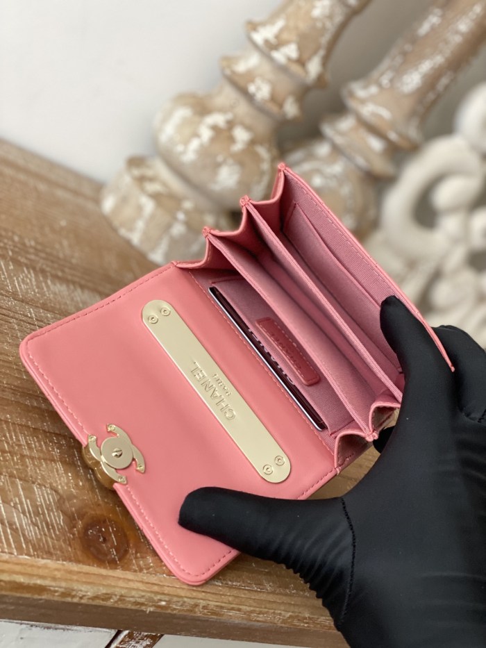  Handbag  Chanel   81209  size 12.5 cm  