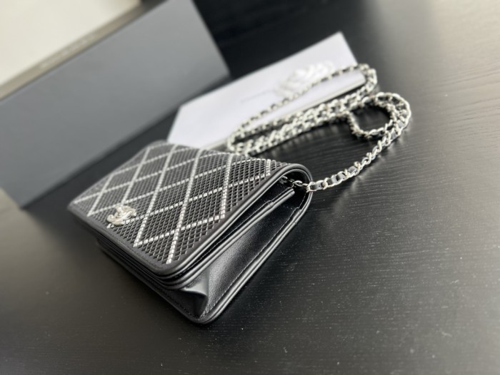  Handbag  Chanel  size 19 cm