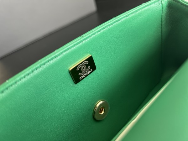  Handbag  Chanel   AS2431  size  20cmx13cmx9 cm