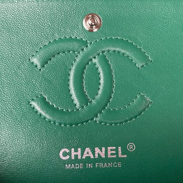  Handbag   Chanel  A01113  size 23 cm