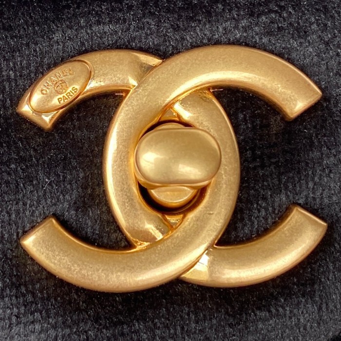  Handbag  Chanel  AS3451  size  24 cm