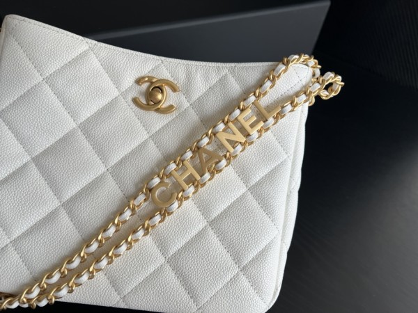  Handbag  Chanel  3223  size  16cmx19cmx8 cm 