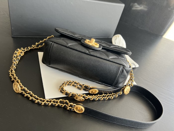  Handbag Chanel  AP3368  size 21 cm