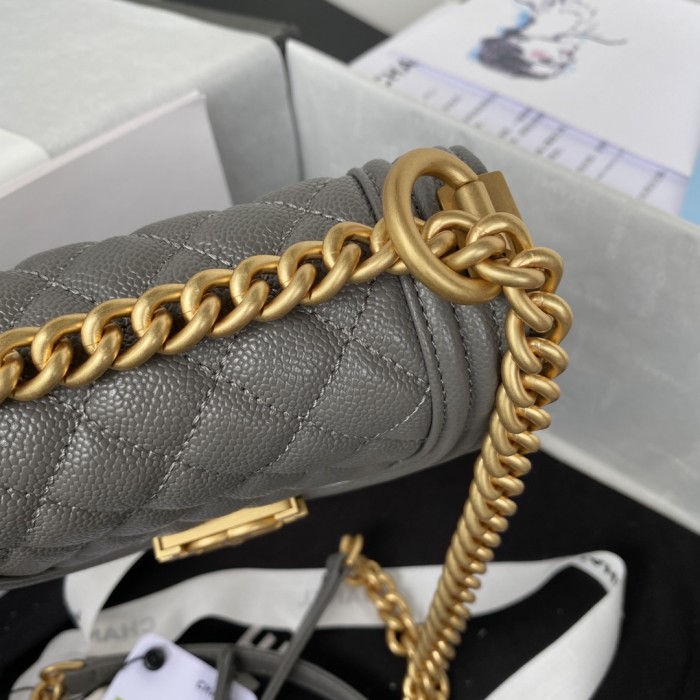  Handbag  Chanel AS3315 size 15x9.5x4.5 cm