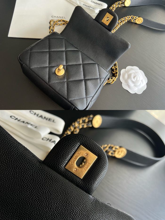  Handbag Chanel   AP3369  size 18 cm 