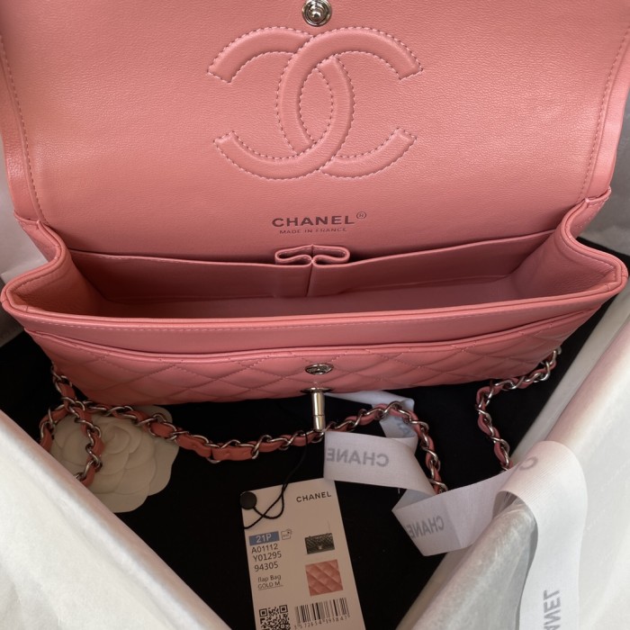  Handbag  Chanel  A01112  size  15.5x25.5x6.5 cm