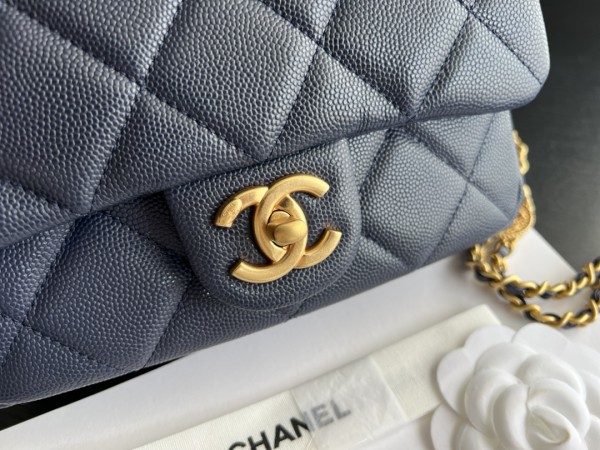  Handbag  Chanel  AP3369  size  21 cm