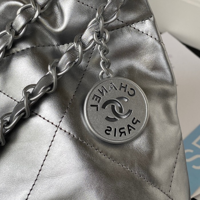  Handbag   Chanel AS3260 size 35x37x7 cm