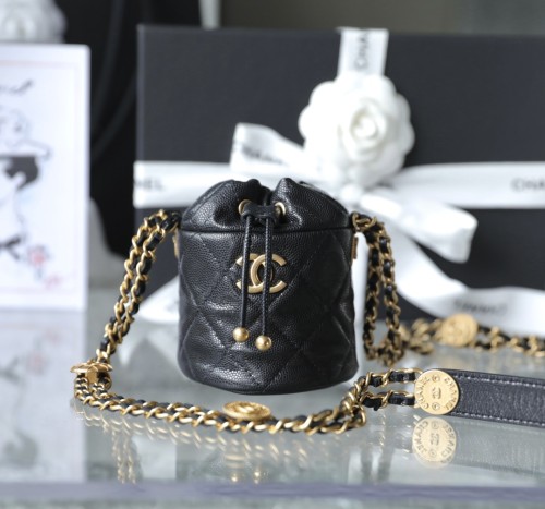  Handbag   Chanel size  𝟷𝟷*𝟿*𝟾.𝟾 𝚌𝚖