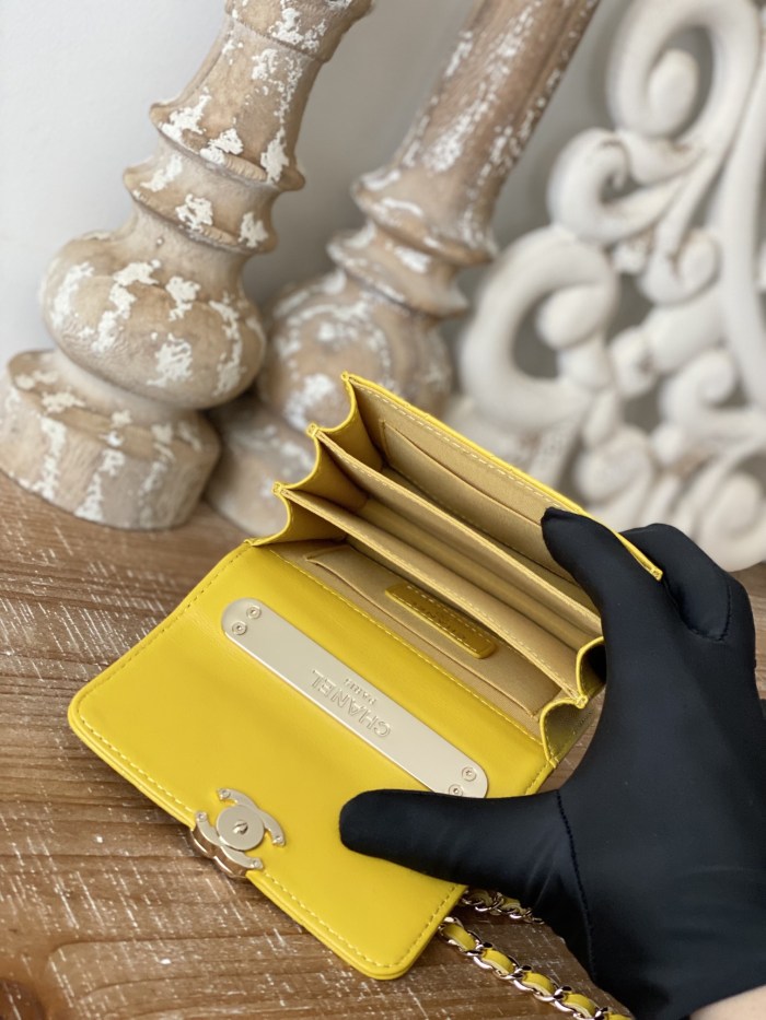  Handbag  Chanel  81209  size  12.5 cm