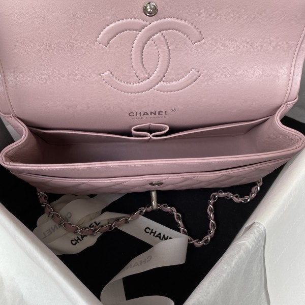  Handbag  Chanel  A01112  size 15.5x25.5x6.5 cm