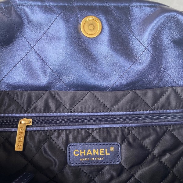 Handbag  Chanel  AS3260  size 35x37x7 cm
