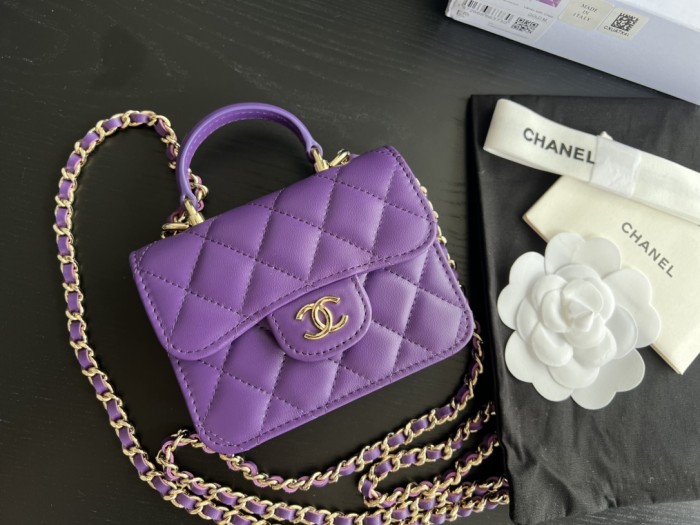  Handbag  Chanel AP2200  size  12.5cmx9.5 cm 