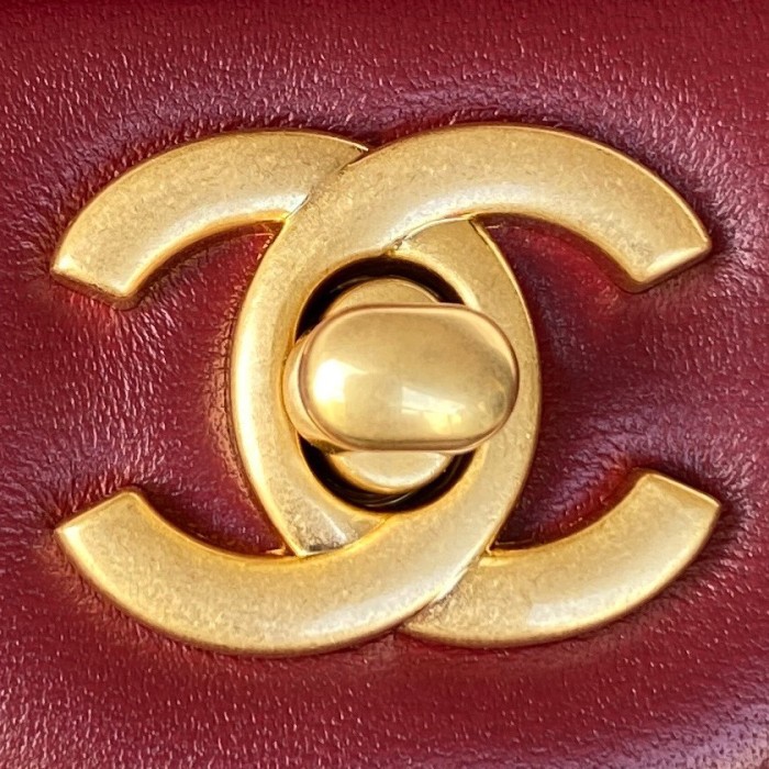 Handbag  Chanel  AS2431 size 20x12x6 cm