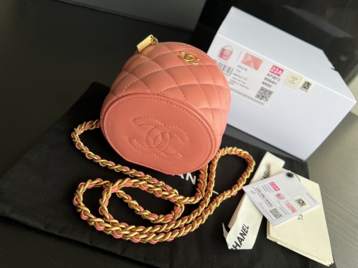  Handbag  Chanel  AP2873  size  10.5cmx11.5 cm