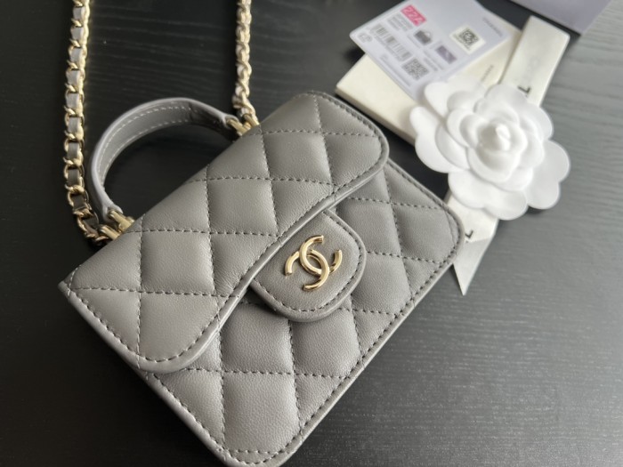  Handbag   Chanel AP2200  size  12.5cmx9.5 cm