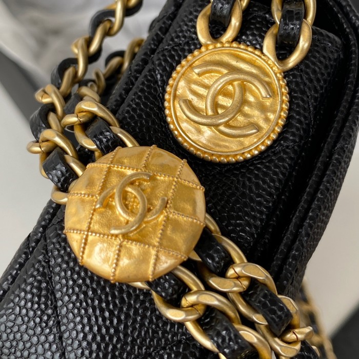  Handbag   Chanel AP2860  size  18*9*3.5 Cm