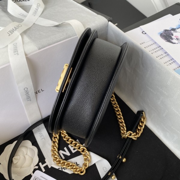 Handbag  Chanel  AS3350  size 18x12.5x6 cm