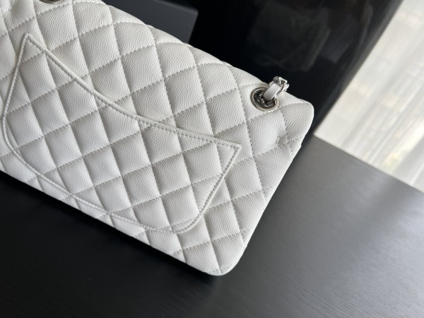 Handbag   Chanel  1113 size  23 cm 