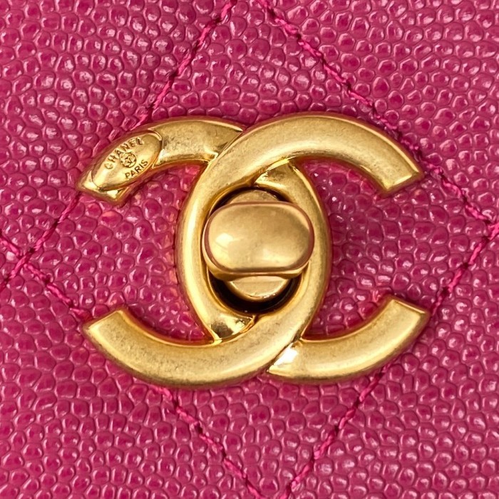  Handbag  Chanel AP2840  size 12.3x19.2x3.5 cm