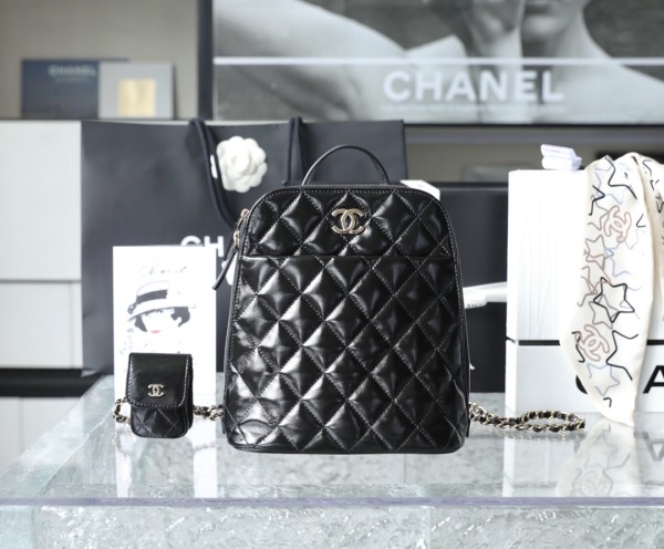  Handbag   Chanel  size  𝟸𝟷*𝟸𝟺*𝟿 𝚌𝚖