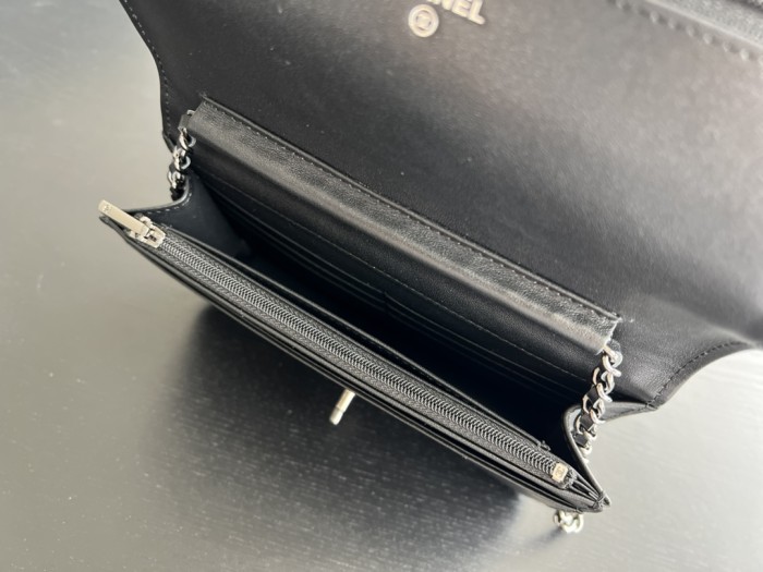  Handbag  Chanel  size 19 cm