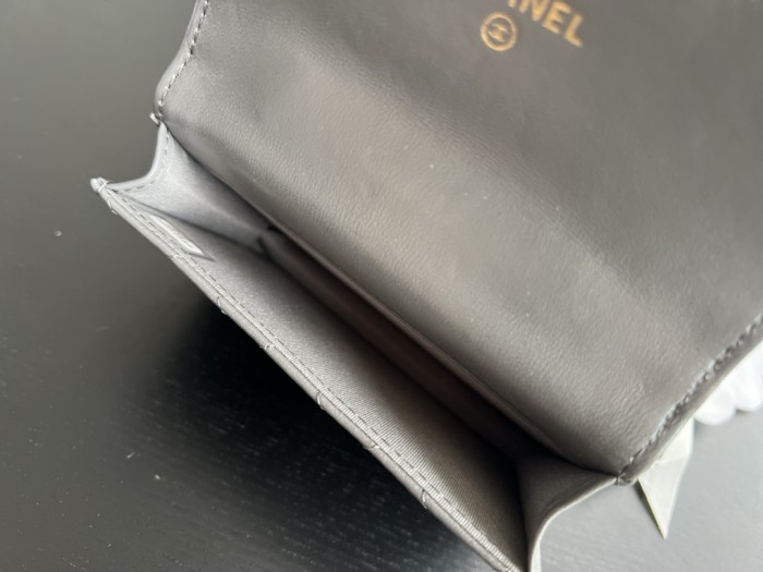  Handbag   Chanel AP2200  size  12.5cmx9.5 cm