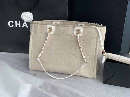  Handbag   Chanel  66941  size 38X32X18 CM