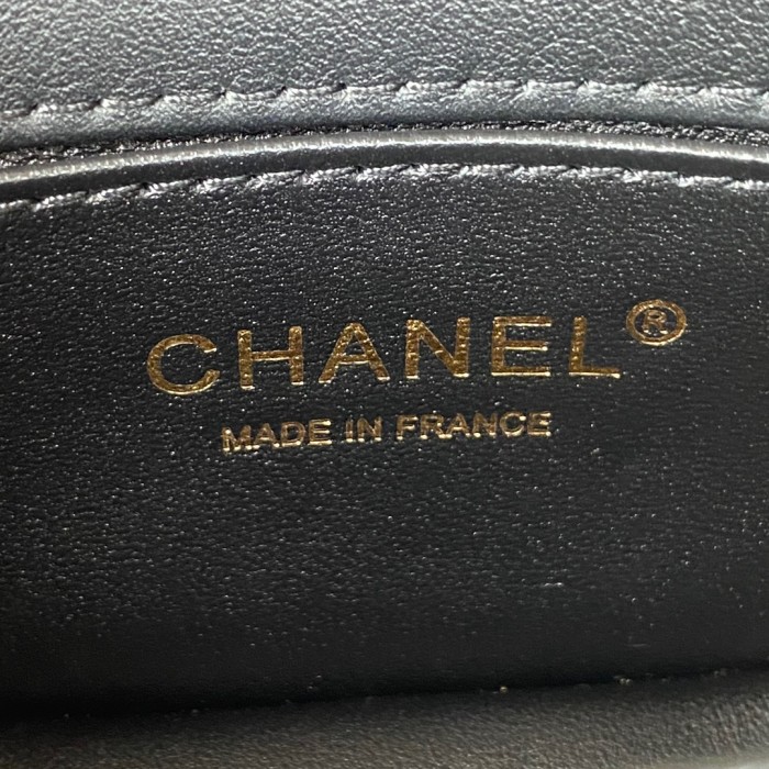 Handbag   Chanel AS3315 size  15x9.5x4.5 cm