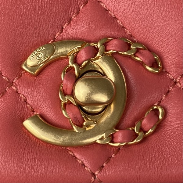  Handbag   Chanel   AS3378  size  15*20*9 cm