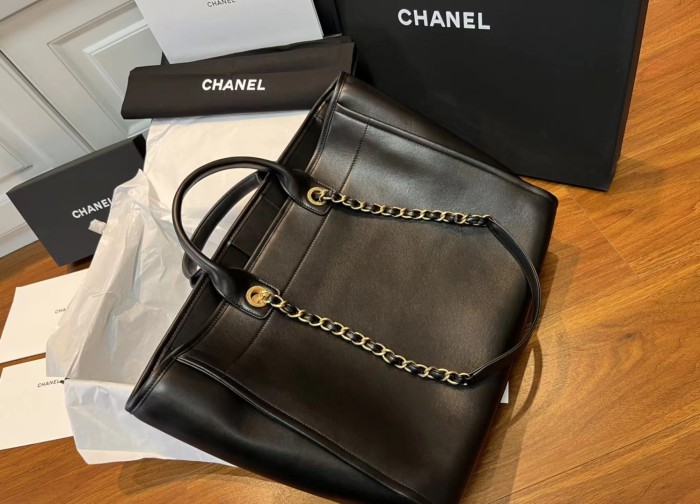  Handbag   Chanel 99816  size  30*50*22  cm