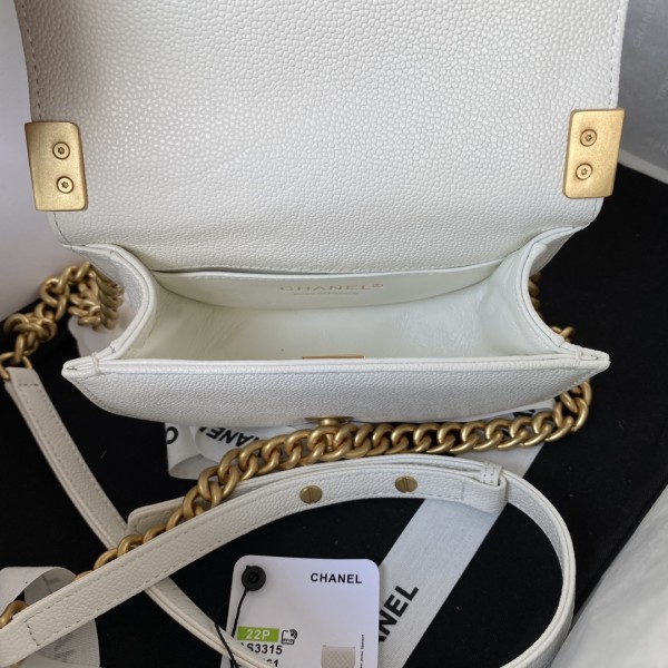  Handbag  Chanel AS3315  size  15x9.5x4.5 cm