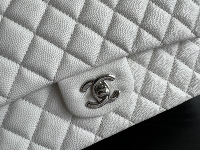 Handbag   Chanel   1112 size  25 cm