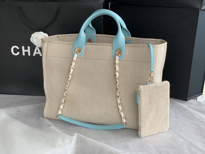  Handbag   Chanel  66941 siez  38X32X18 CM