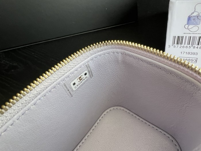  Handbag   Chanel AP2198 size 11cmx8.5cmx7 cm