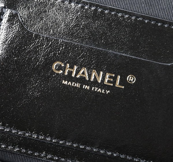  Handbag   Chanel  size  𝟸𝟷*𝟸𝟺*𝟿 𝚌𝚖