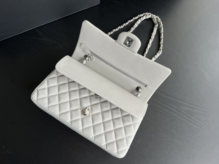 Handbag  Chanel 1112  size  25 cm